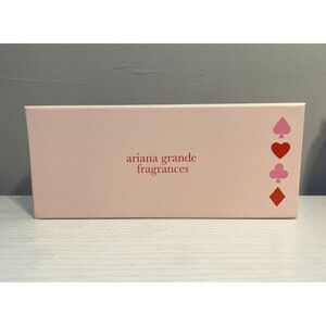 Ariana Grande Exclusive Limited Edition Pink Poker Set NEW Collectible Game